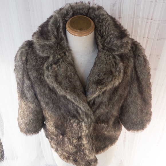 KERSH Faux Fur Women's Jacket with 3/4 Sleeves Size Small - Picture 3 of 16